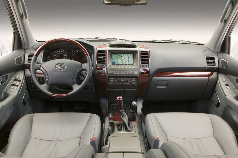 Illustration for article titled Overland & Under Budget - 2005 Lexus GX 470
